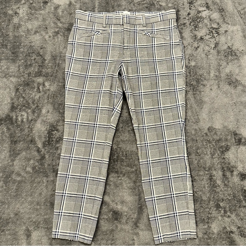 GAP Plaid Ankle Pants in Gray and Black